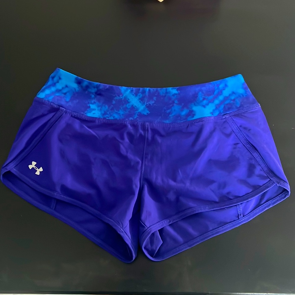 Women’s Underarmer small semi fitted purple shorts